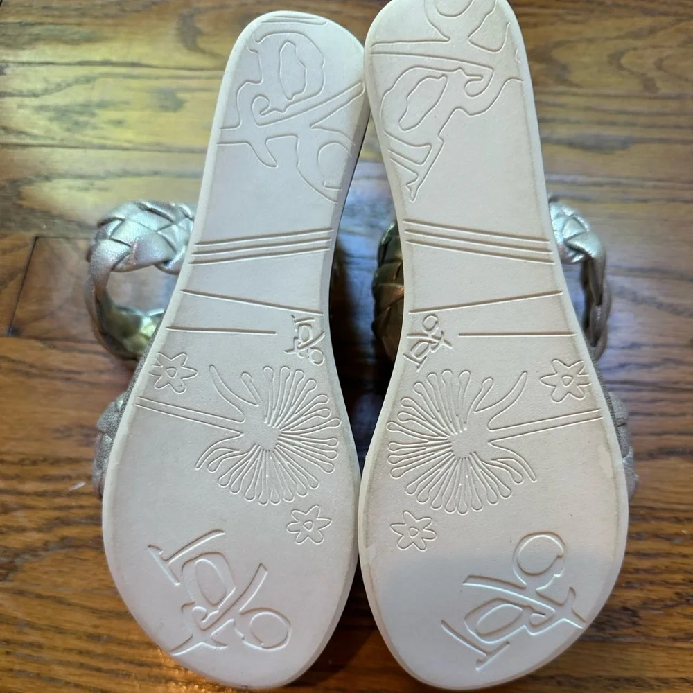 OTBT - Fluent in Silver platform wedge heels braided straps size 7.5 - Picture 6 of 6